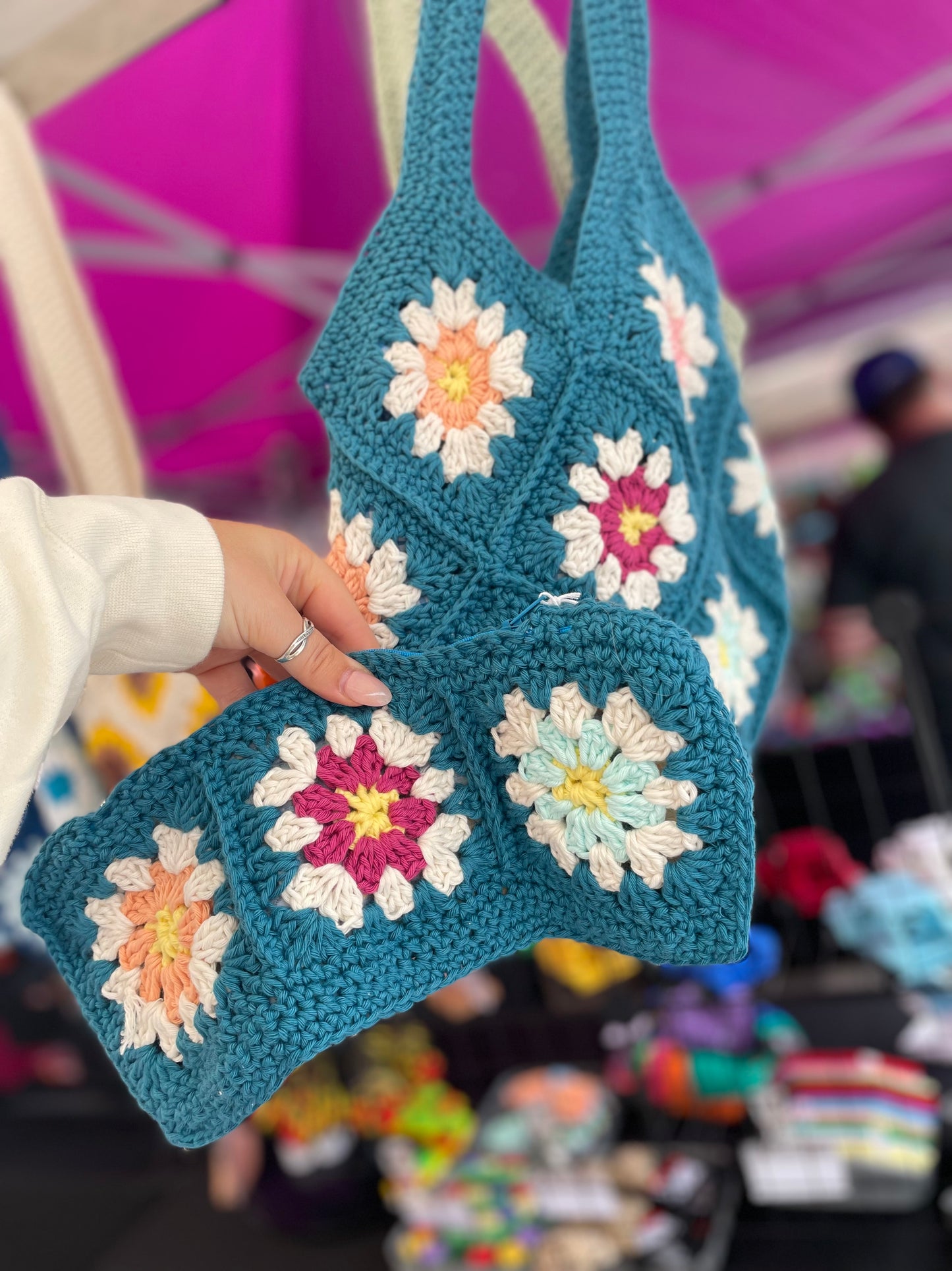 Handmade crochet retro flower summer tote bag