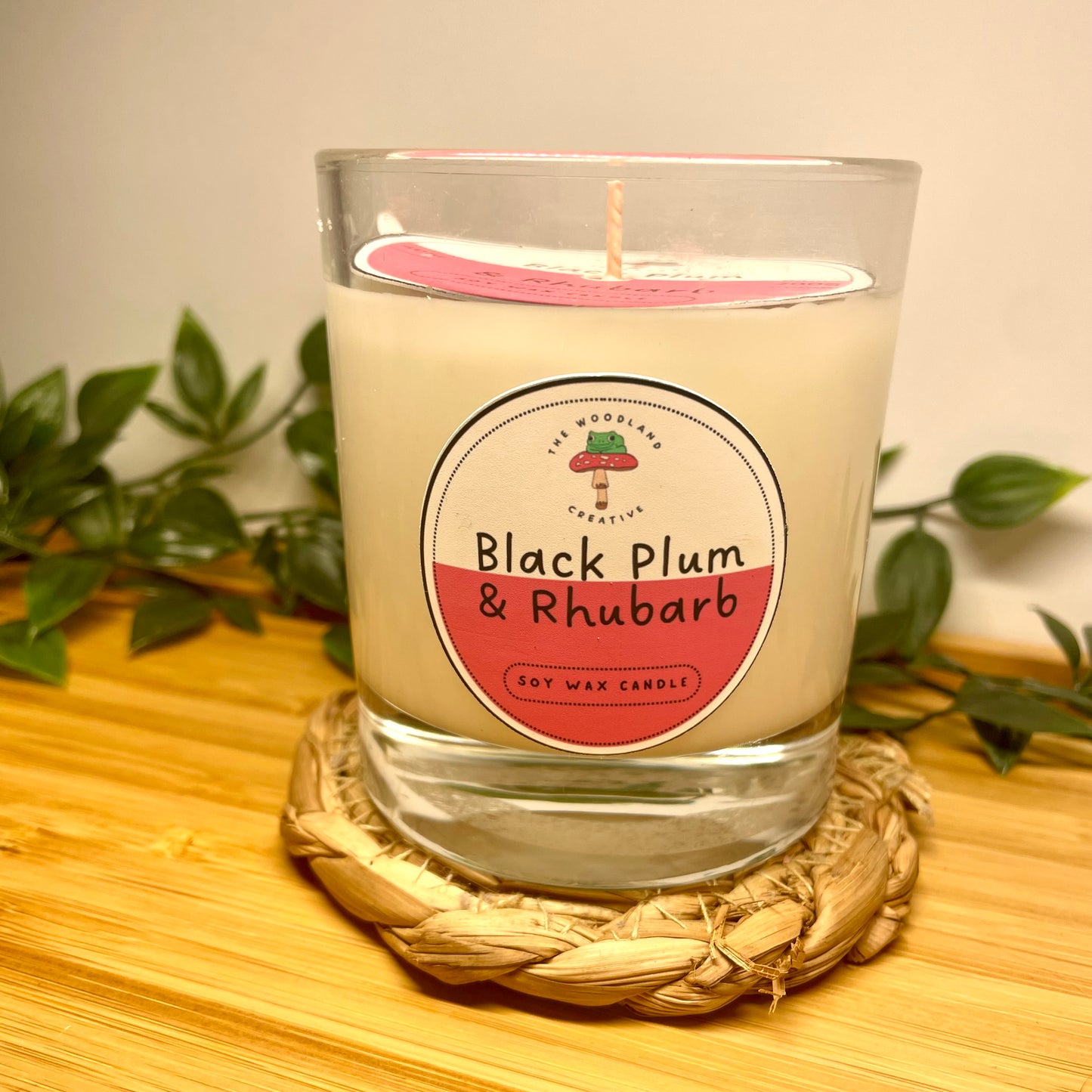 Black plum & Rhubarb handmade soy candle