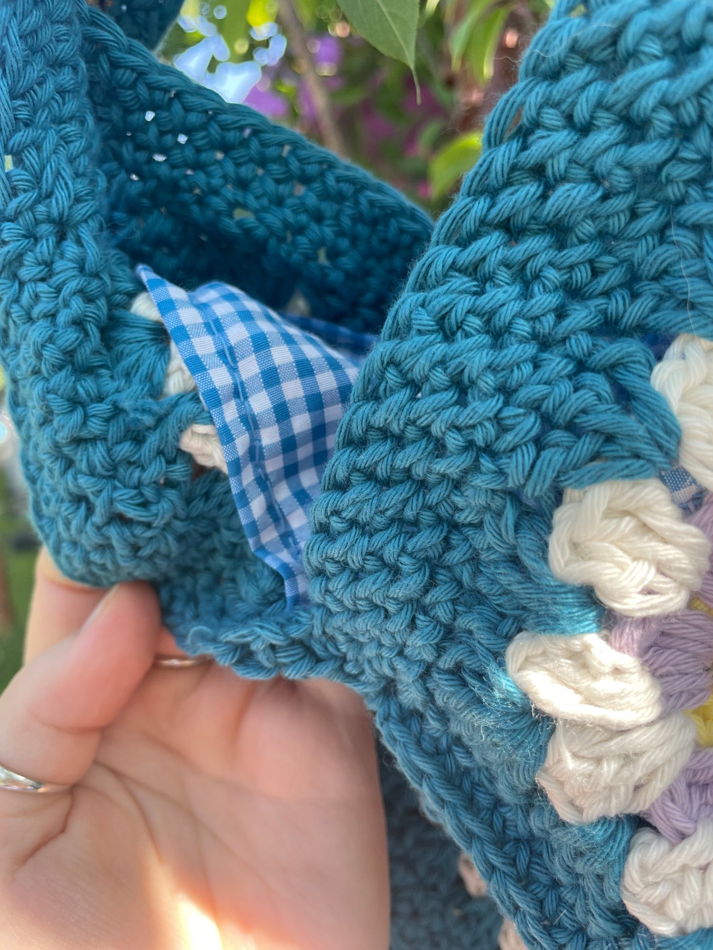 Handmade crochet retro flower summer tote bag