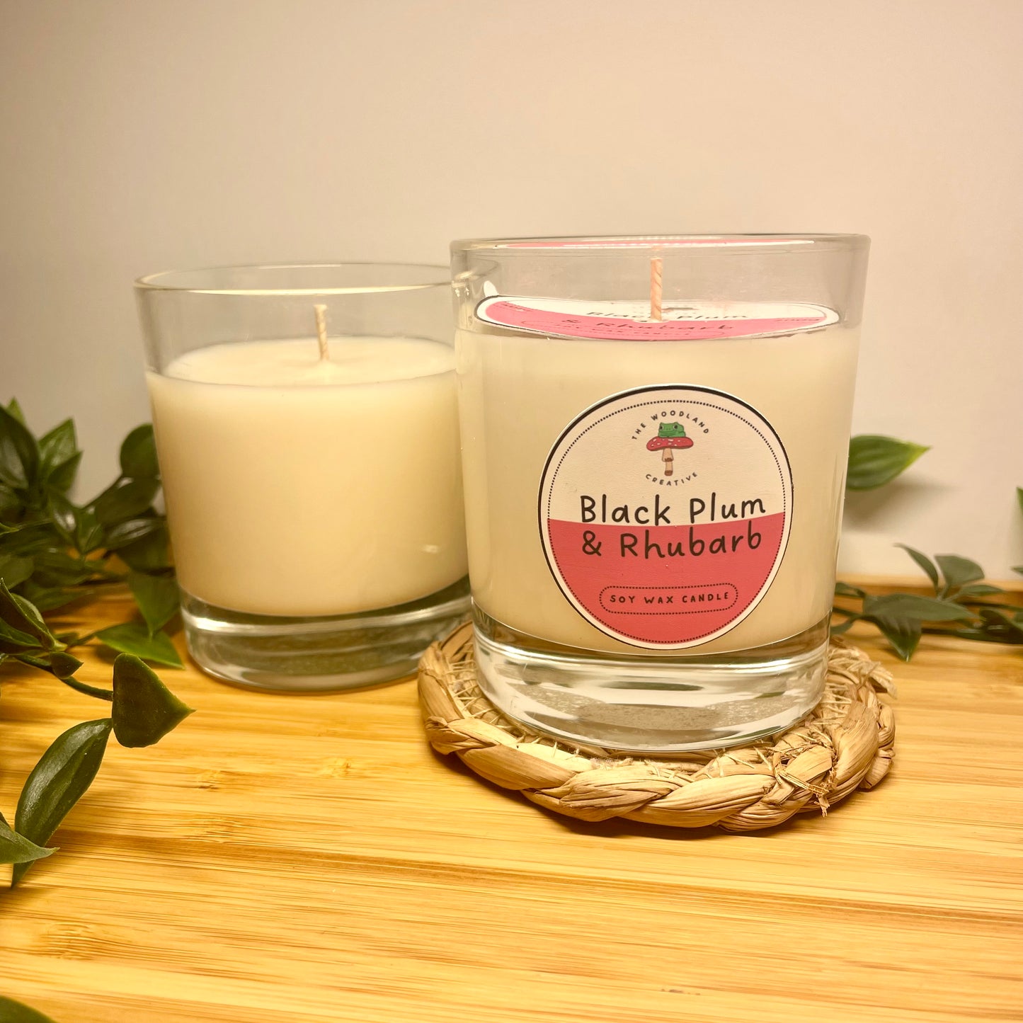 Black plum & Rhubarb handmade soy candle